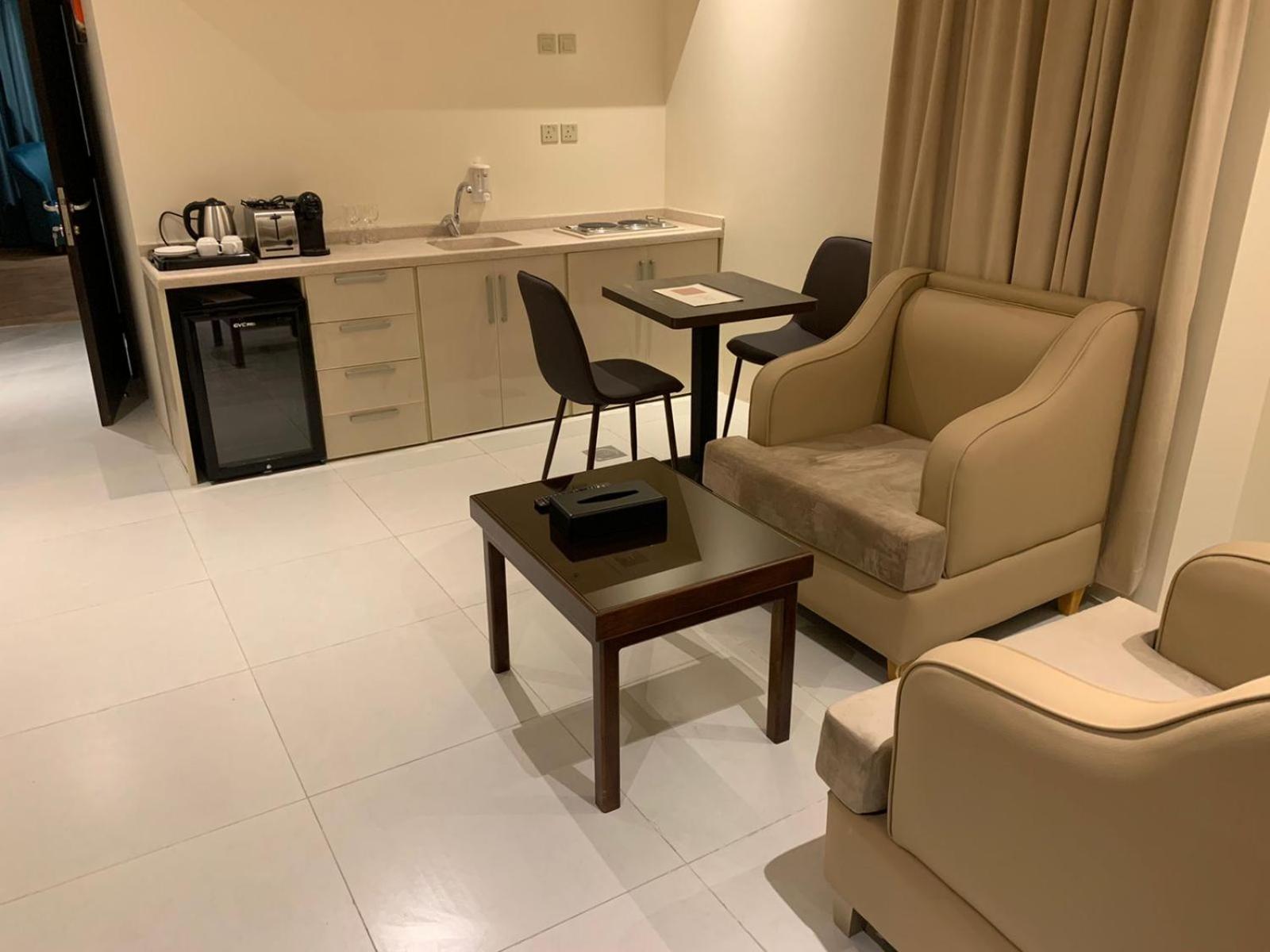 Fanan Suite 吉达 客房 照片